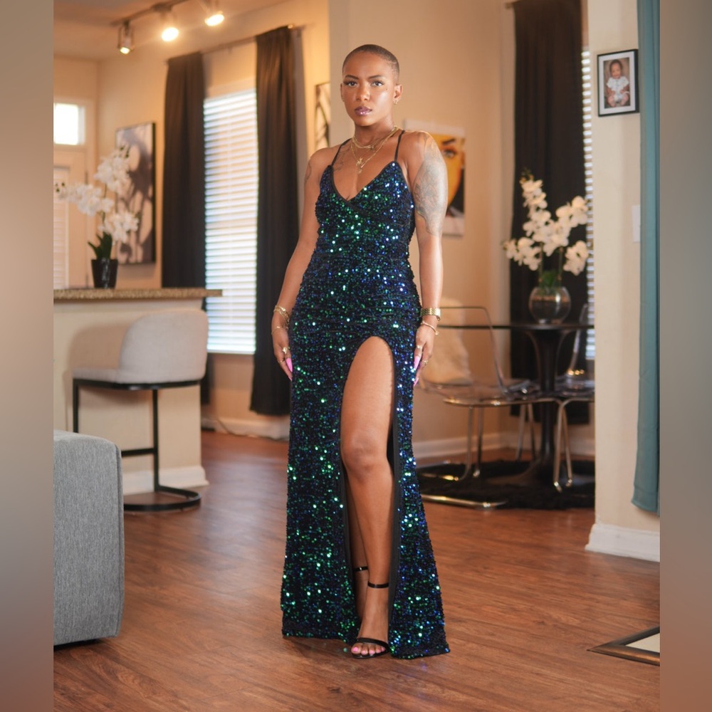 Lulu's Sparkling Blue and Green Maxi Dress
